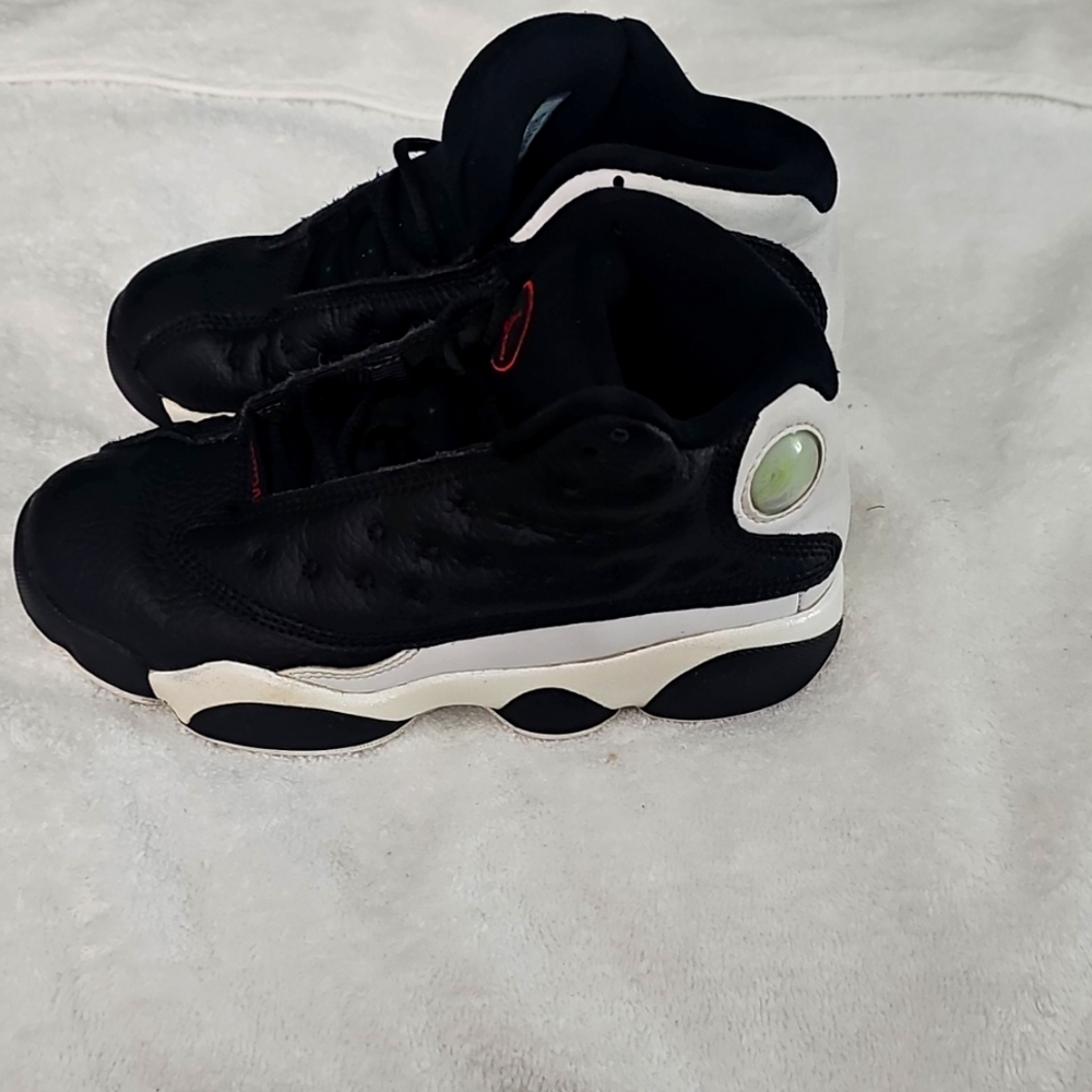 Jordan Retro 13 Black/ Gym Red / White